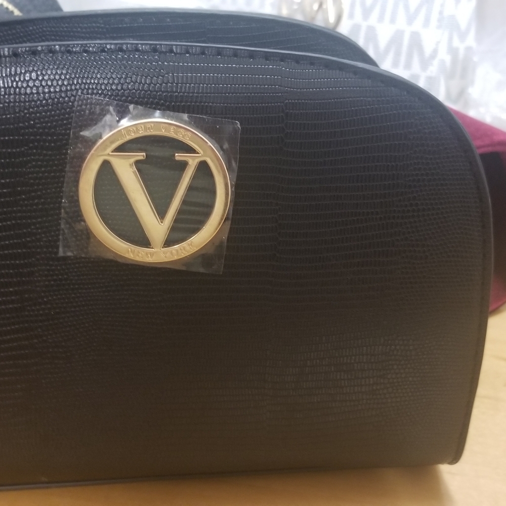 Purses - Picture 3 of 8